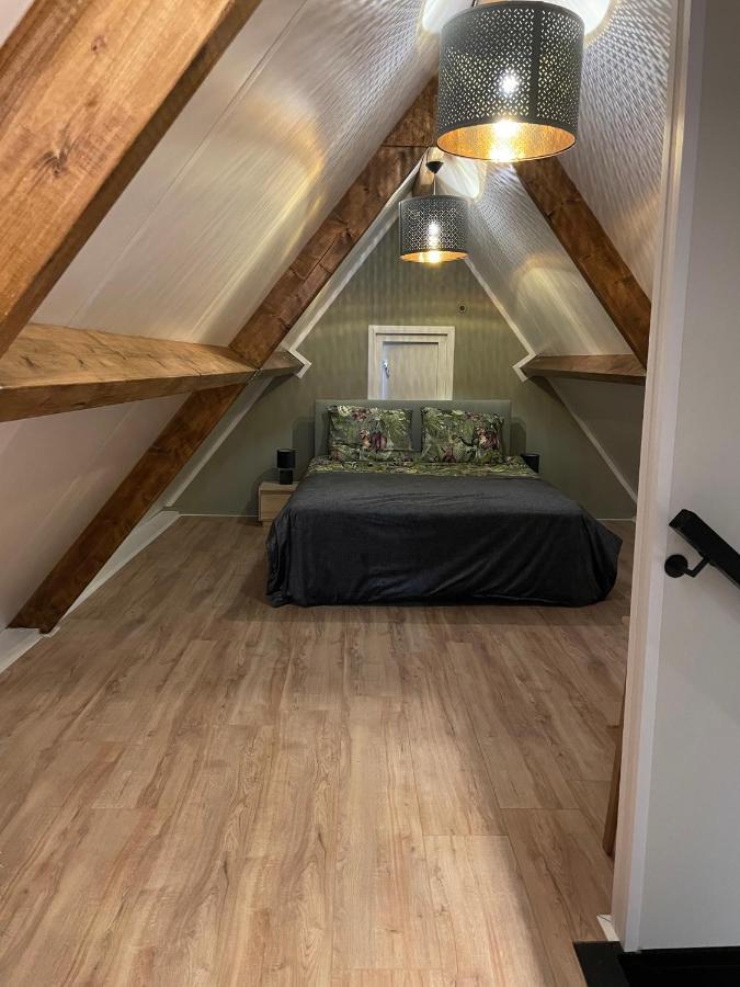 De Heerlykheid Wemeldinge, Vlak Bij Strand En Bos, Ruime Vakantiewoning Met Eigen Patio In De Karakteristieke Dorpsstraat 외부 사진